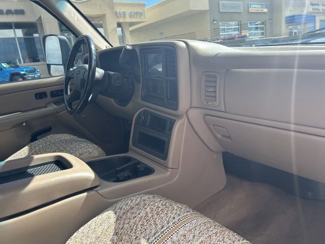 Used 2006 Chevrolet Silverado 2500 LT w/ Onstar Plus Package image 21