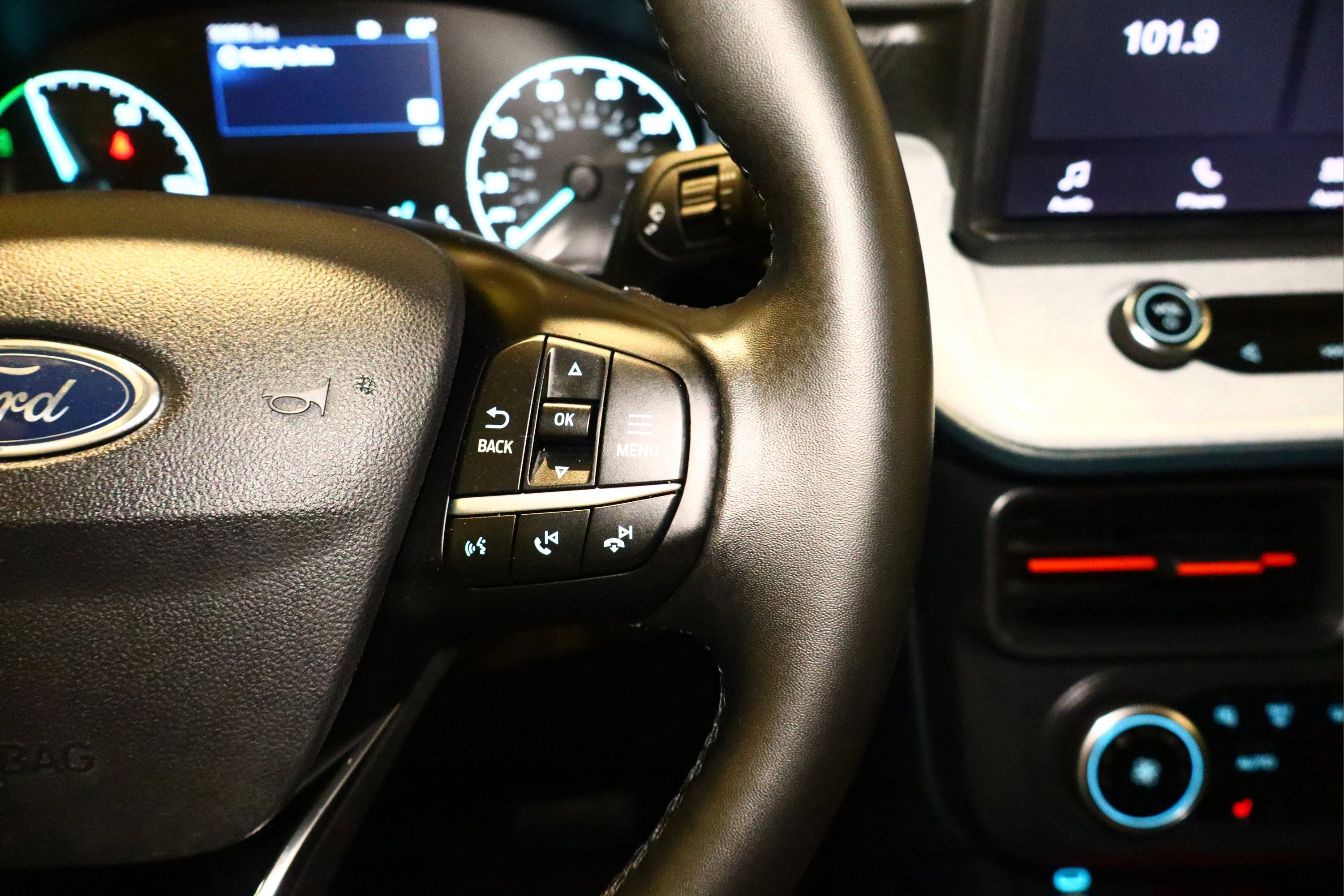 Used 2024 Ford Maverick XLT w/ XLT Luxury Package image 12