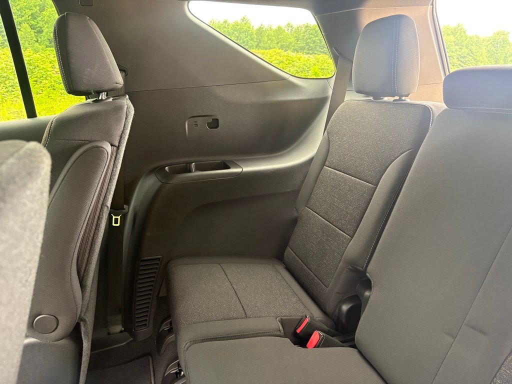 New 2026 Chevrolet Traverse LT w/ LPO, Floor Liner Package FWD image 46