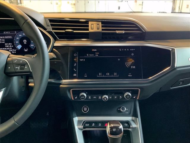 Certified 2025 Audi Q3 2.0T Premium w/ Convenience Package AWD/4WD image 15