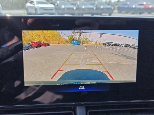 Used 2025 Chevrolet Trax LT image 22