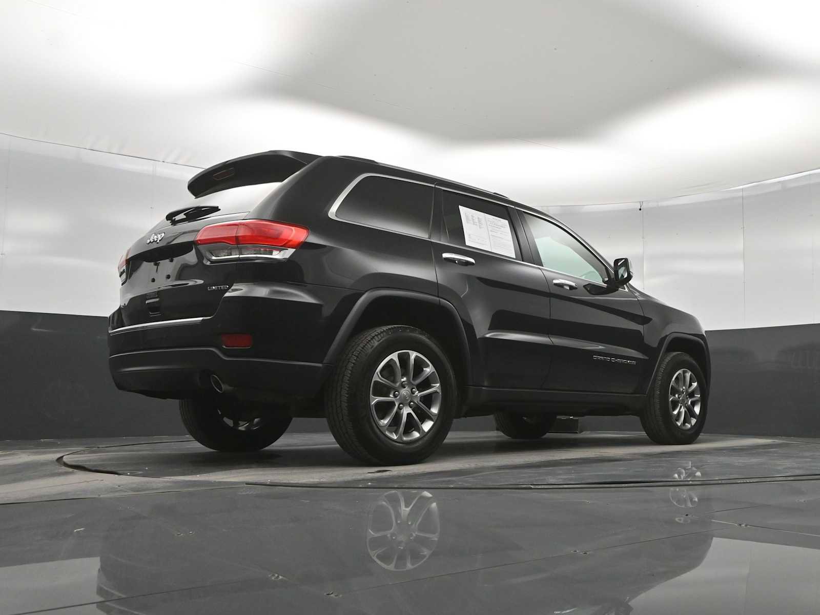 Used 2016 Jeep Grand Cherokee Limited AWD/4WD image 34