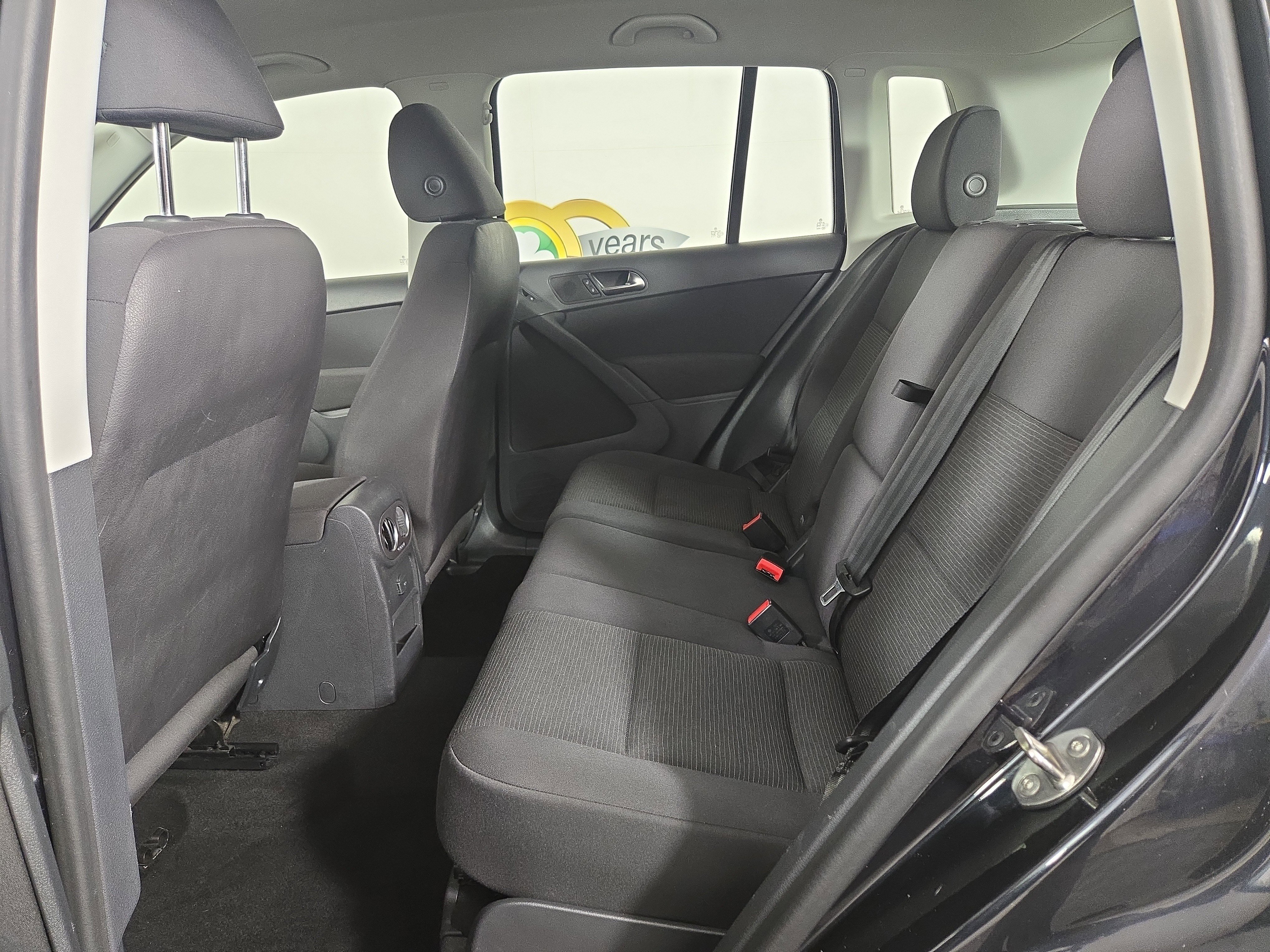 Used 2017 Volkswagen Tiguan Limited w/ Premium Package image 12