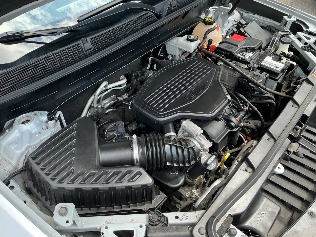 Used 2020 GMC Acadia SLE w/ Driver Convenience Package AWD/4WD image 17