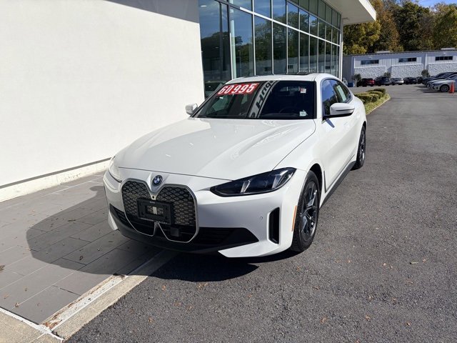 Used 2025 BMW i4 xDrive40i w/ Premium Package image 3