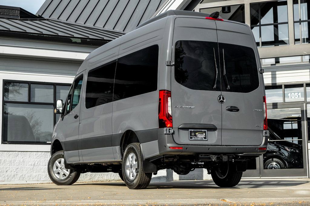 Used 2025 Mercedes-Benz Sprinter 2500 image 2