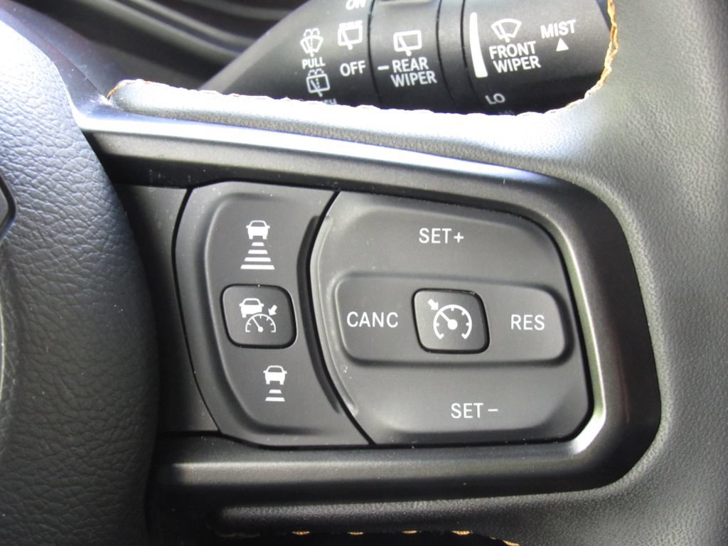 Used 2024 Jeep Wrangler Unlimited Sport AWD/4WD image 25