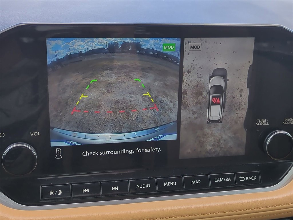 Used 2021 Nissan Rogue Platinum image 15