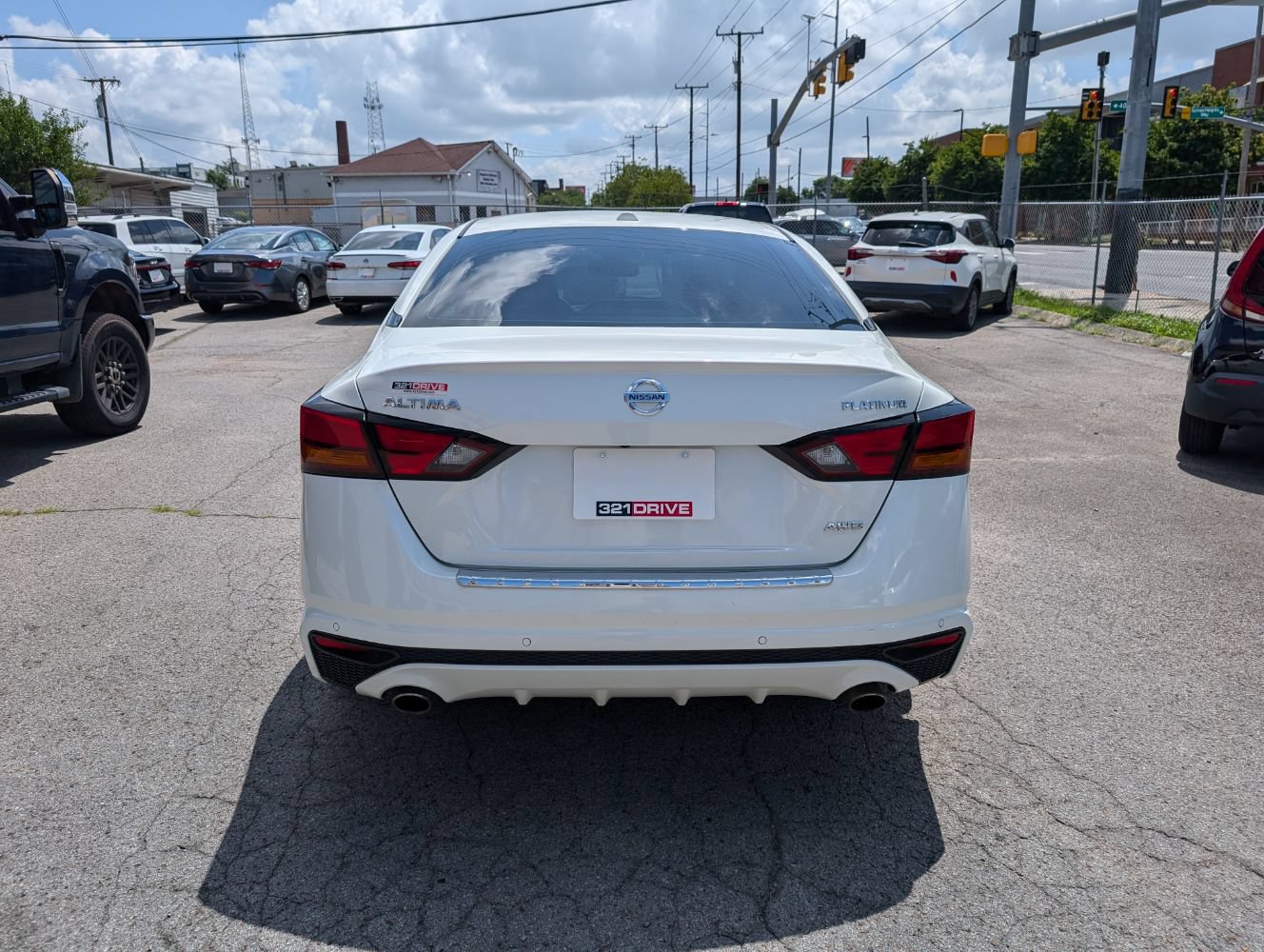 Used 2021 Nissan Altima 2.5 Platinum AWD/4WD image 7