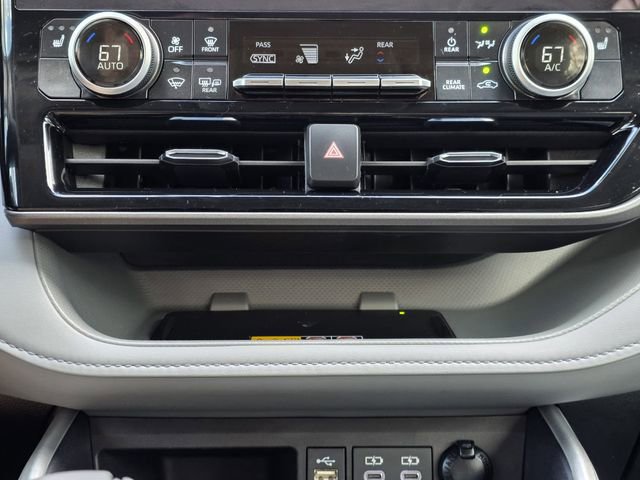 Used 2026 Toyota Highlander XLE image 17
