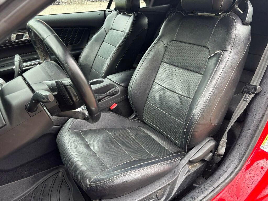Used 2020 Ford Mustang Premium RWD image 10