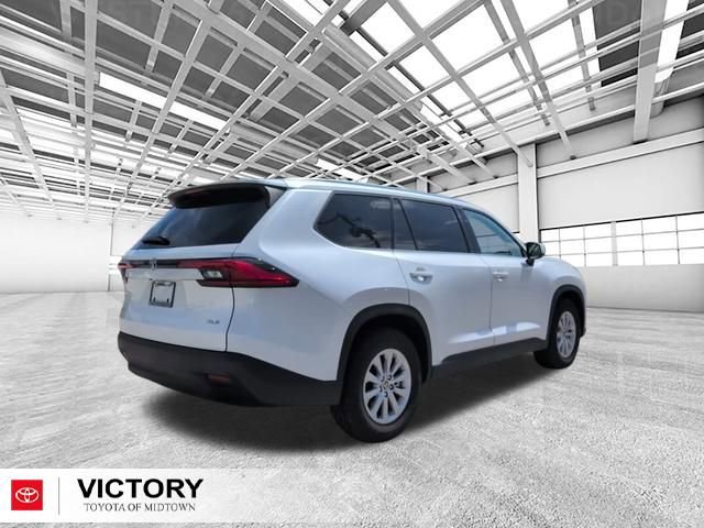 Used 2024 Toyota Grand Highlander XLE image 3