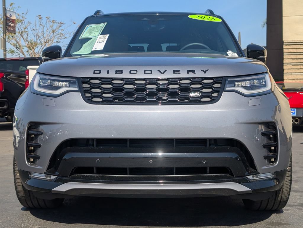 Used 2025 Land Rover Discovery Dynamic SE AWD/4WD image 5