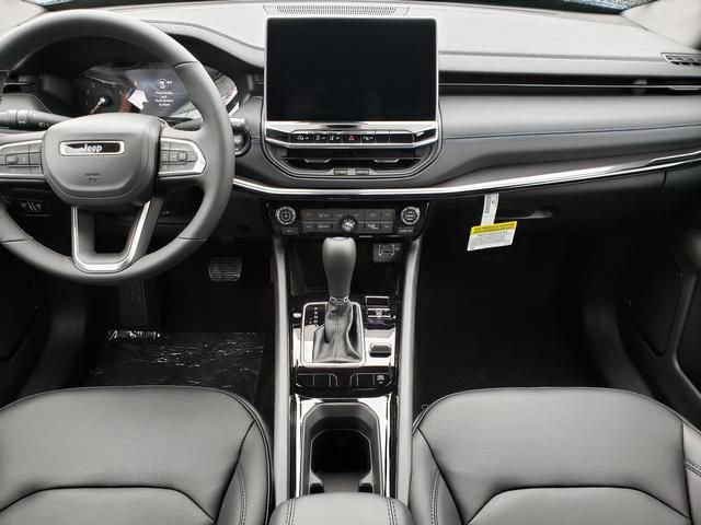 New 2026 Jeep Compass Limited image 8