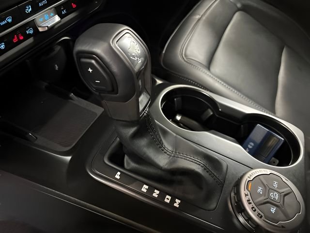 Used 2025 Ford Bronco Outer Banks image 24