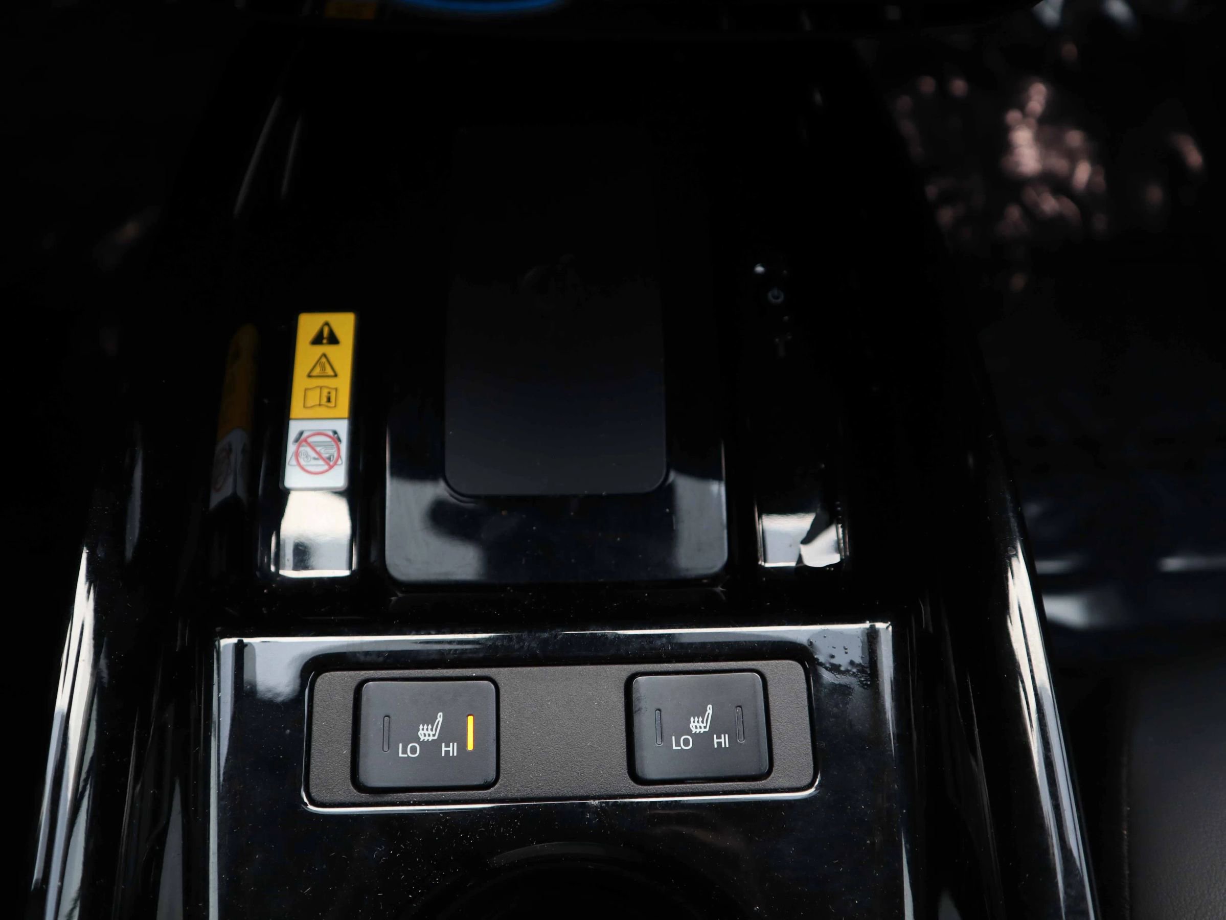 Used 2020 Toyota Prius Prime XLE image 20