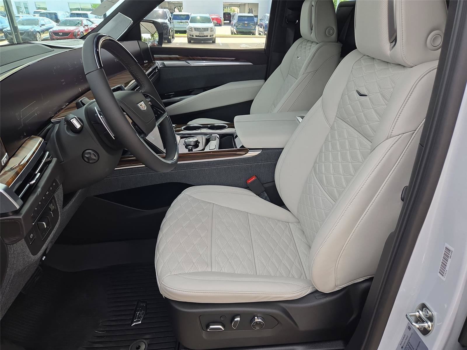 New 2026 Cadillac Escalade Platinum Sport w/ LPO, ONYX Package AWD/4WD image 28