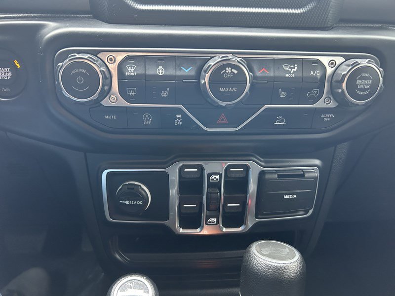 Used 2022 Jeep Wrangler Sport image 22