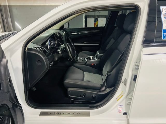 Used 2021 Chrysler 300 Touring w/ Sport Appearance Package RWD image 24