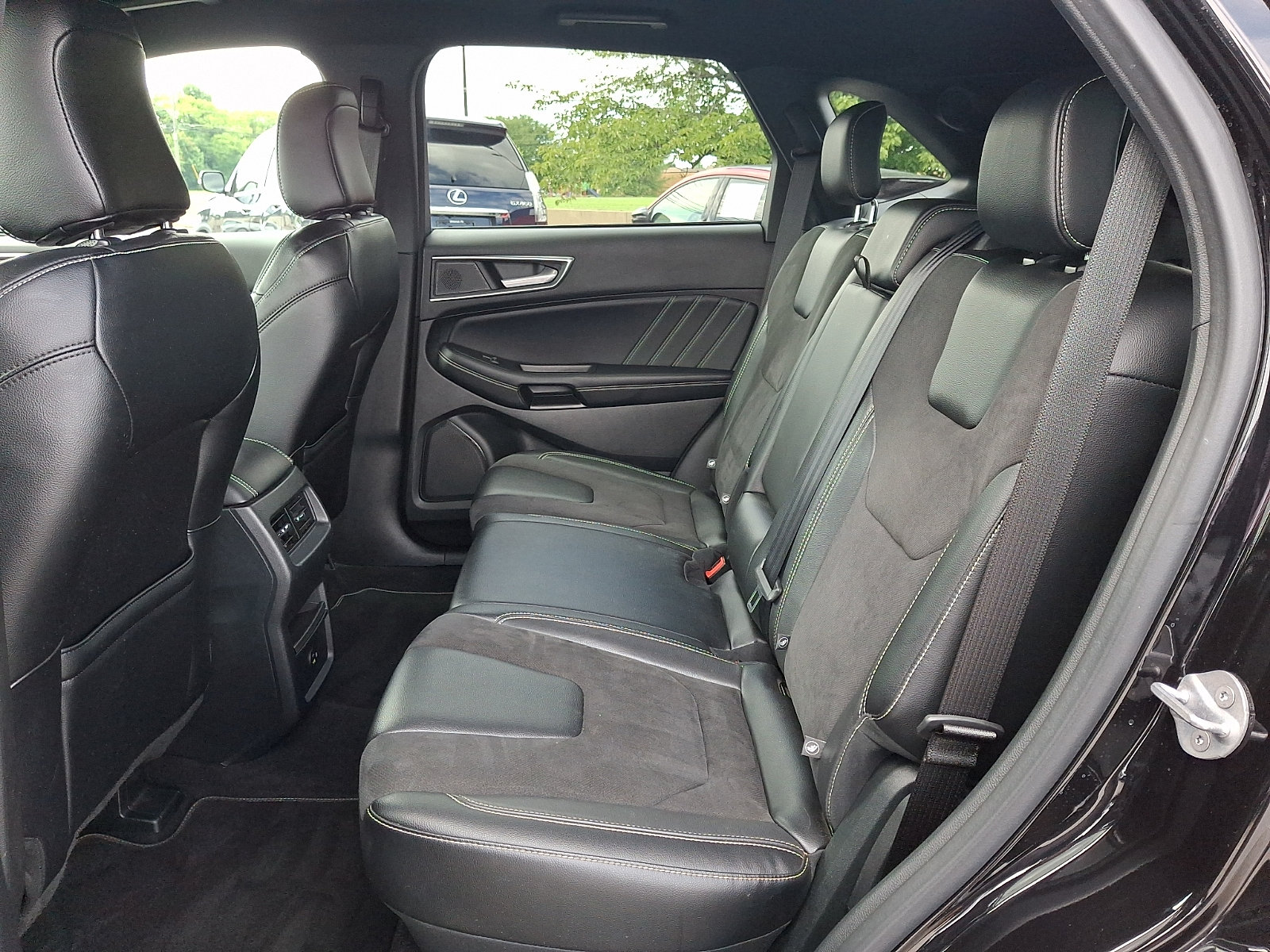 Certified 2022 Ford Edge ST w/ Cargo Accessory Package AWD/4WD image 10