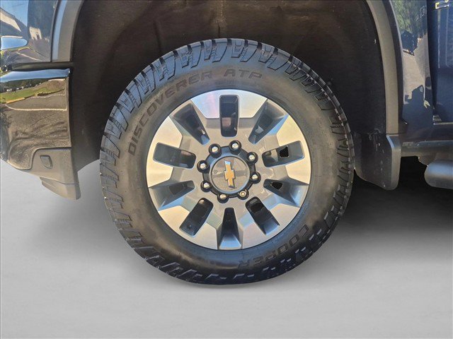 Used 2022 Chevrolet Silverado 2500 Custom w/ Custom Value Package AWD/4WD image 26