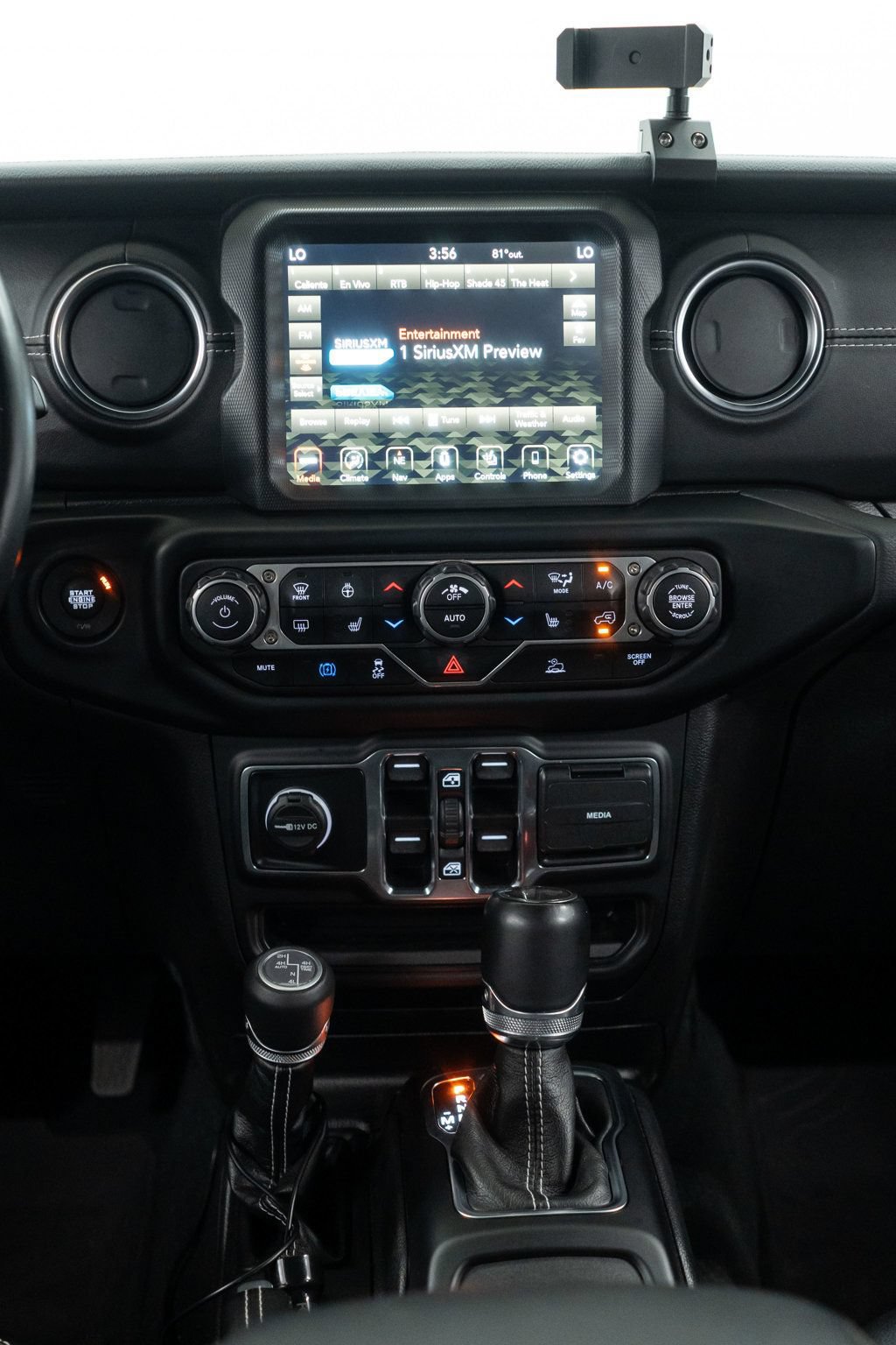 Used 2023 Jeep Wrangler Unlimited Sahara w/ Cold Weather Group AWD/4WD image 17