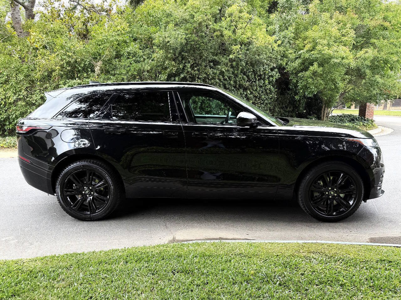 Used 2022 Land Rover Range Rover Velar R-Dynamic S AWD/4WD image 8