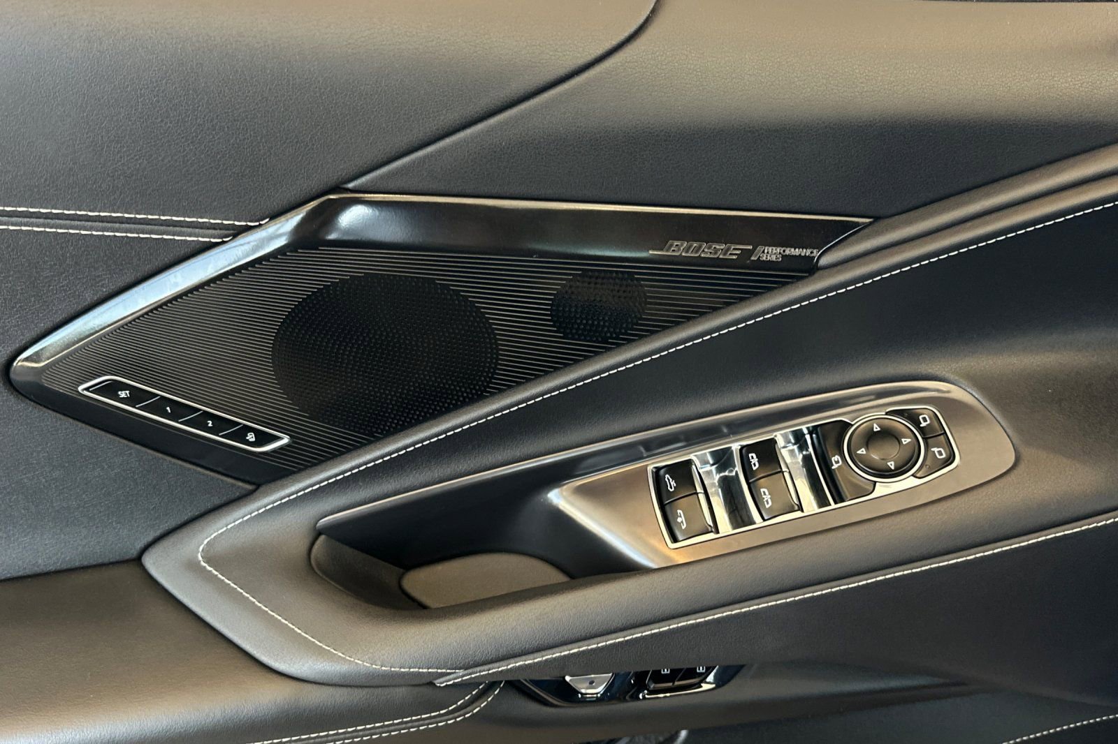 Used 2024 Chevrolet Corvette Stingray Preferred Conv w/ Stealth Interior Trim Package RWD image 11