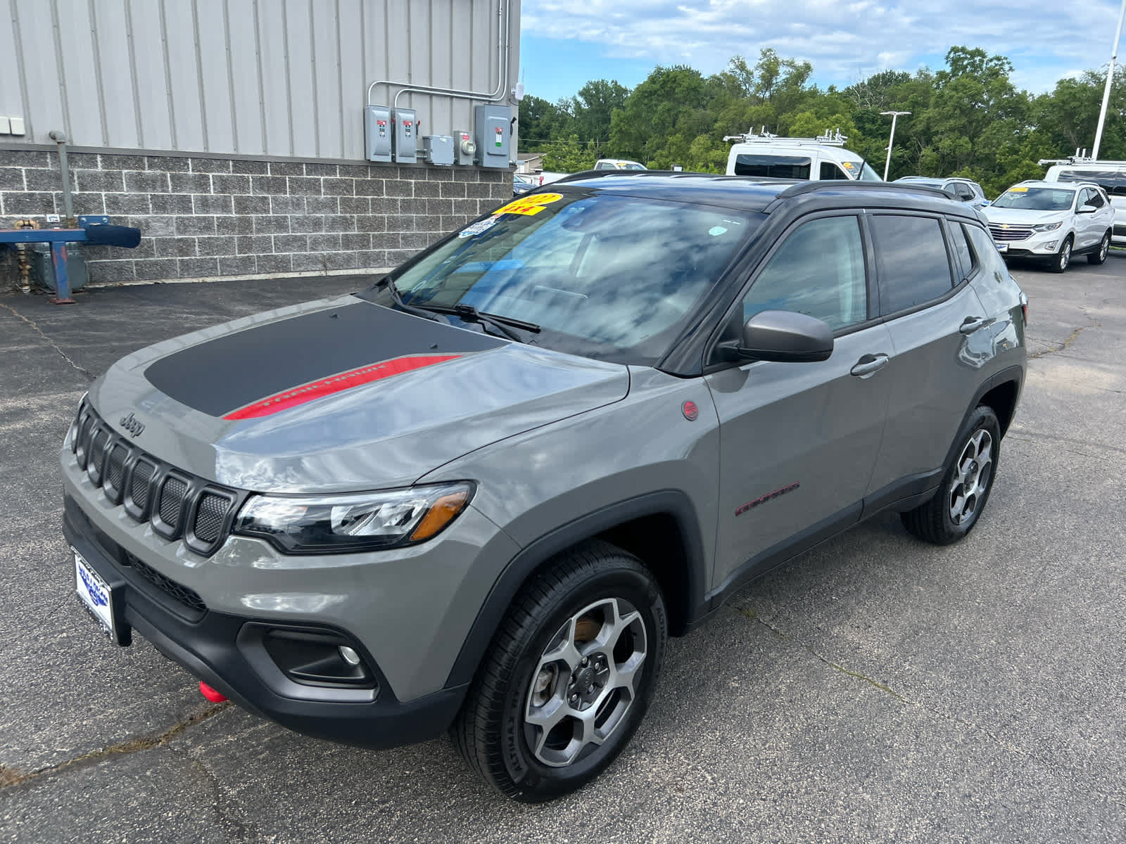 Used 2022 Jeep Compass Trailhawk w/ Trailer Tow Group AWD/4WD image 7