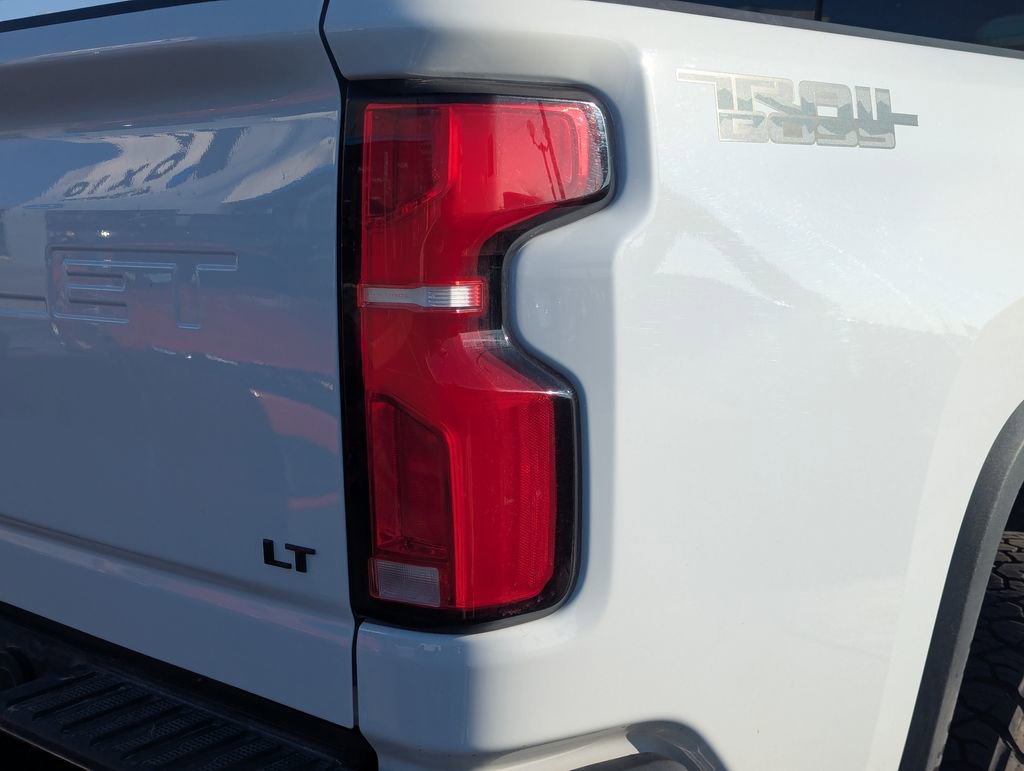 Used 2025 Chevrolet Silverado 3500 LT w/ Trail Boss Package image 5