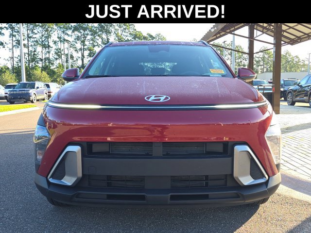 Certified 2025 Hyundai Kona SEL FWD image 2