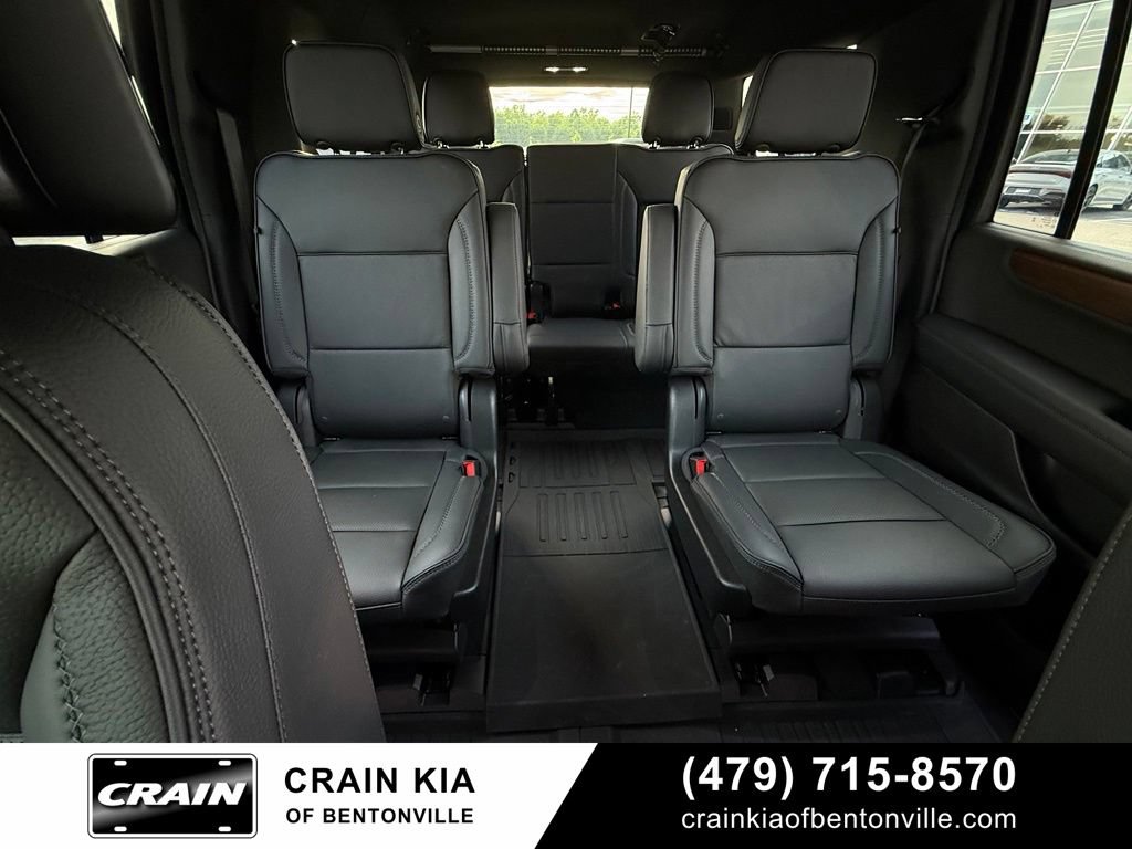 Used 2026 GMC Yukon XL Denali w/ Denali Reserve Package AWD/4WD image 30