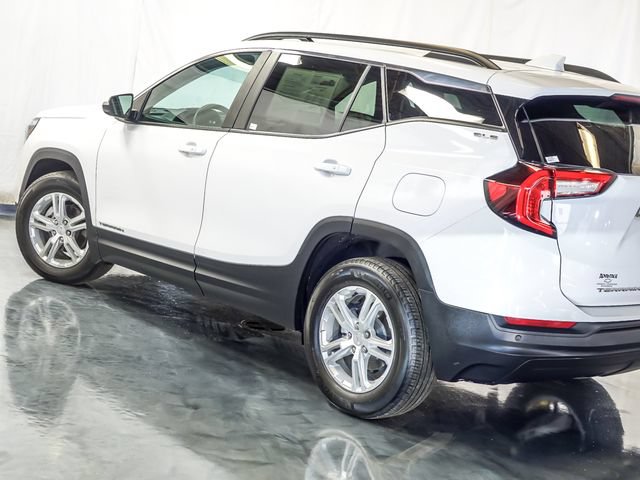 Certified 2023 GMC Terrain SLE w/ Driver Convenience Package FWD image 11