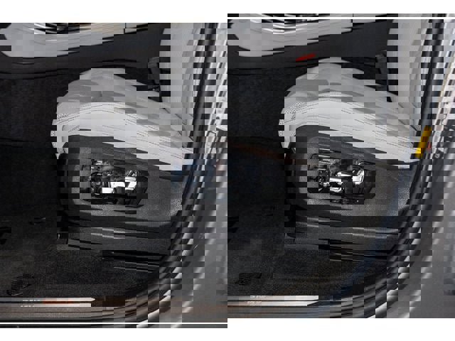 New 2026 BMW X5 xDrive50e w/ Climate Comfort Package image 57