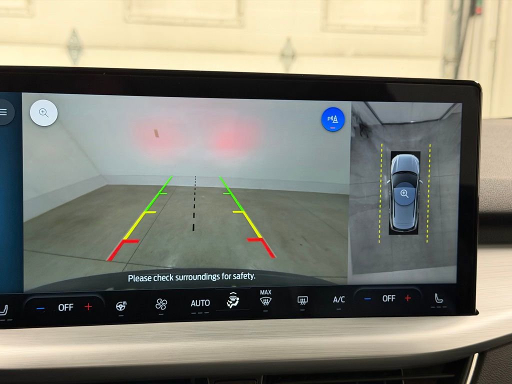 Used 2024 Ford Escape Platinum image 33