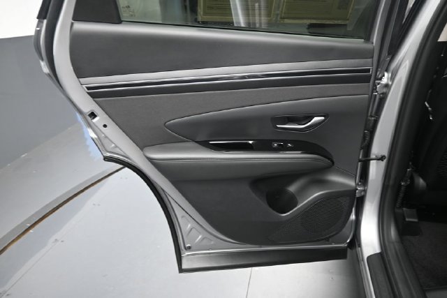 Used 2024 Hyundai Tucson Limited FWD image 25