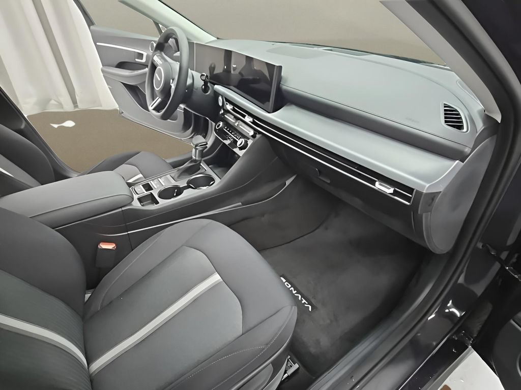 New 2026 Hyundai Sonata SE FWD image 19