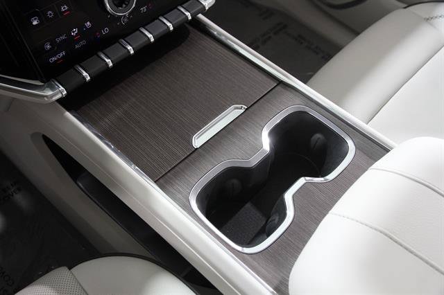 Used 2025 GMC Acadia Denali w/ LPO, Floor Liner Package FWD image 15