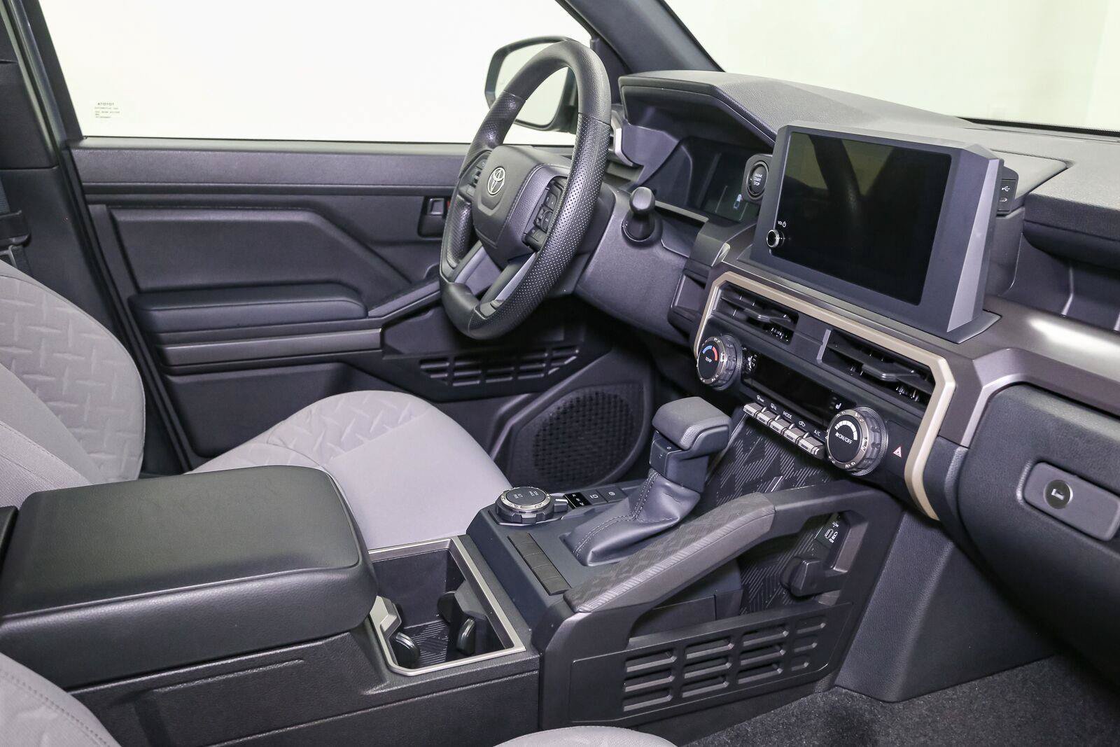 Used 2026 Toyota Tacoma SR5 AWD/4WD image 18