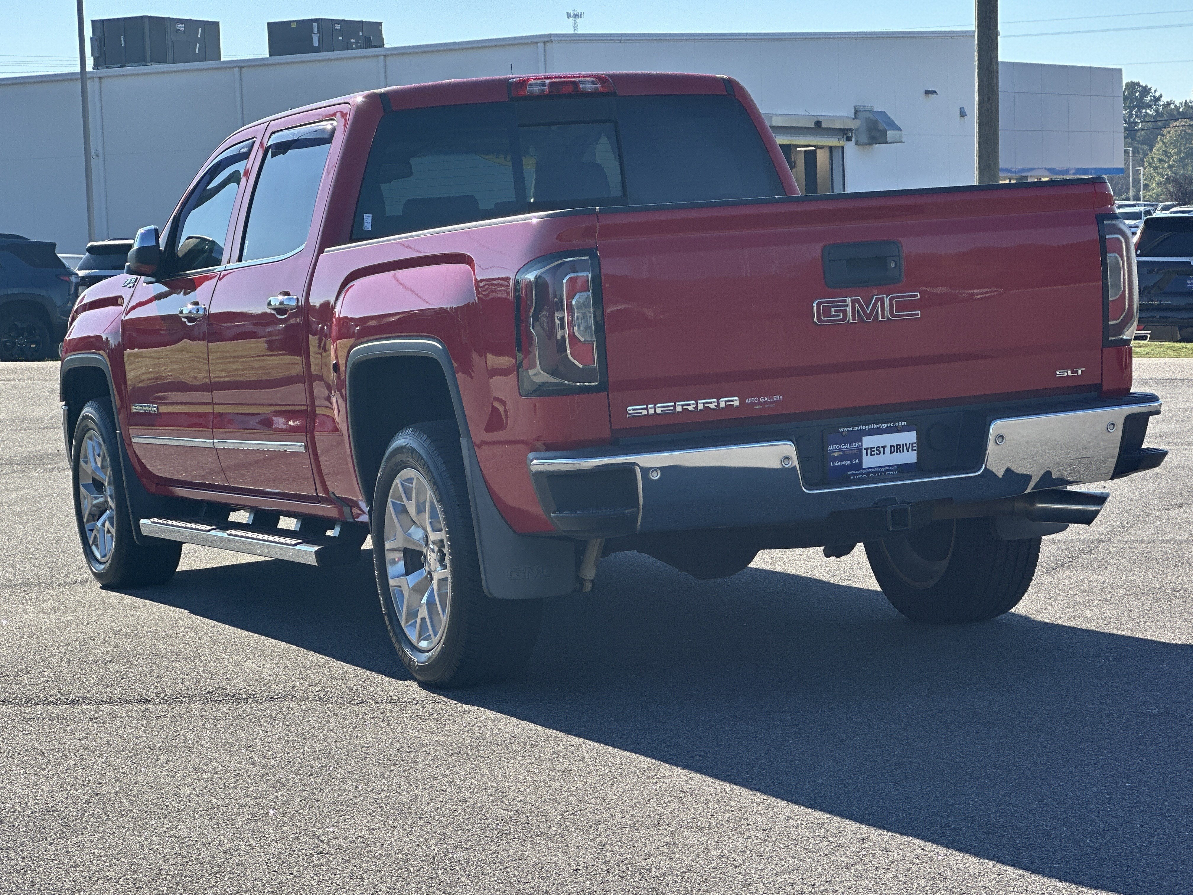 Used 2018 GMC Sierra 1500 SLT AWD/4WD image 8