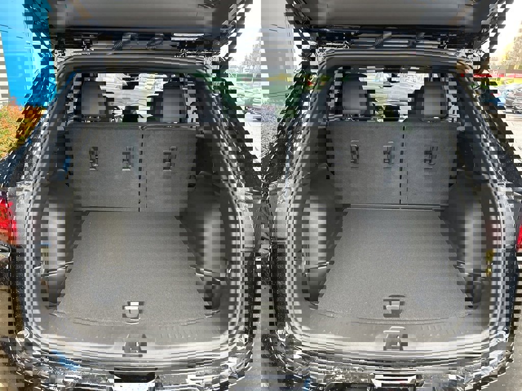 New 2025 Chevrolet Blazer RS w/ Driver Confidence II Package image 8