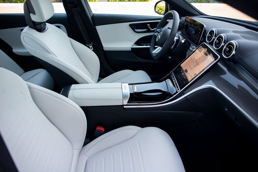 Used 2024 Mercedes-Benz C 300 4MATIC Sedan image 36