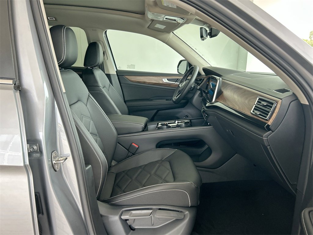 New 2026 Volkswagen Atlas SE image 35