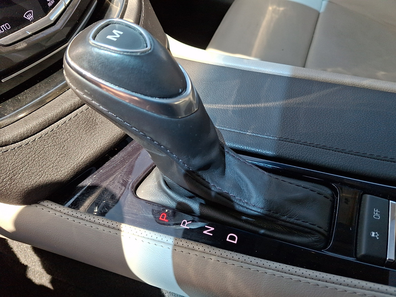 Used 2018 Cadillac CTS Luxury AWD/4WD image 16