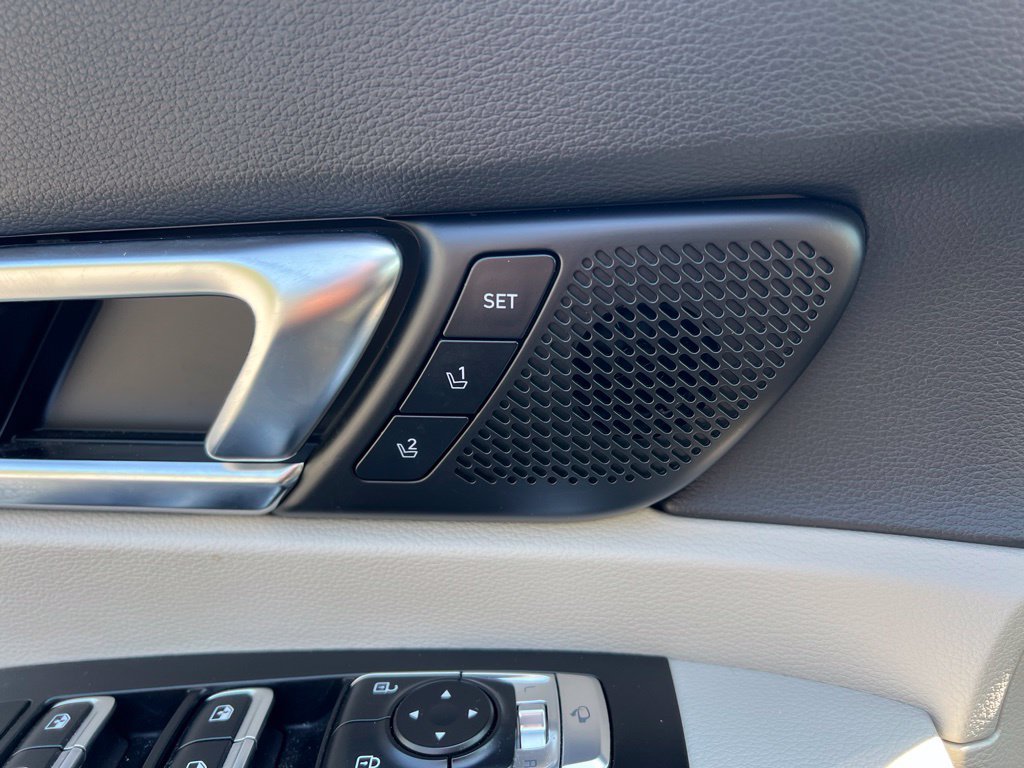 Used 2024 Kia Telluride SX Prestige AWD/4WD image 37
