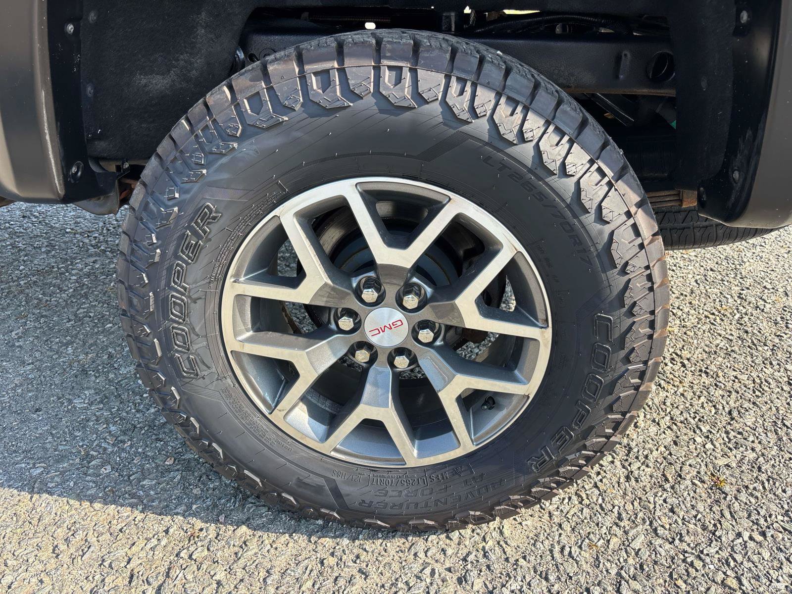 Used 2019 GMC Canyon All Terrain w/ Trailering Package AWD/4WD image 8