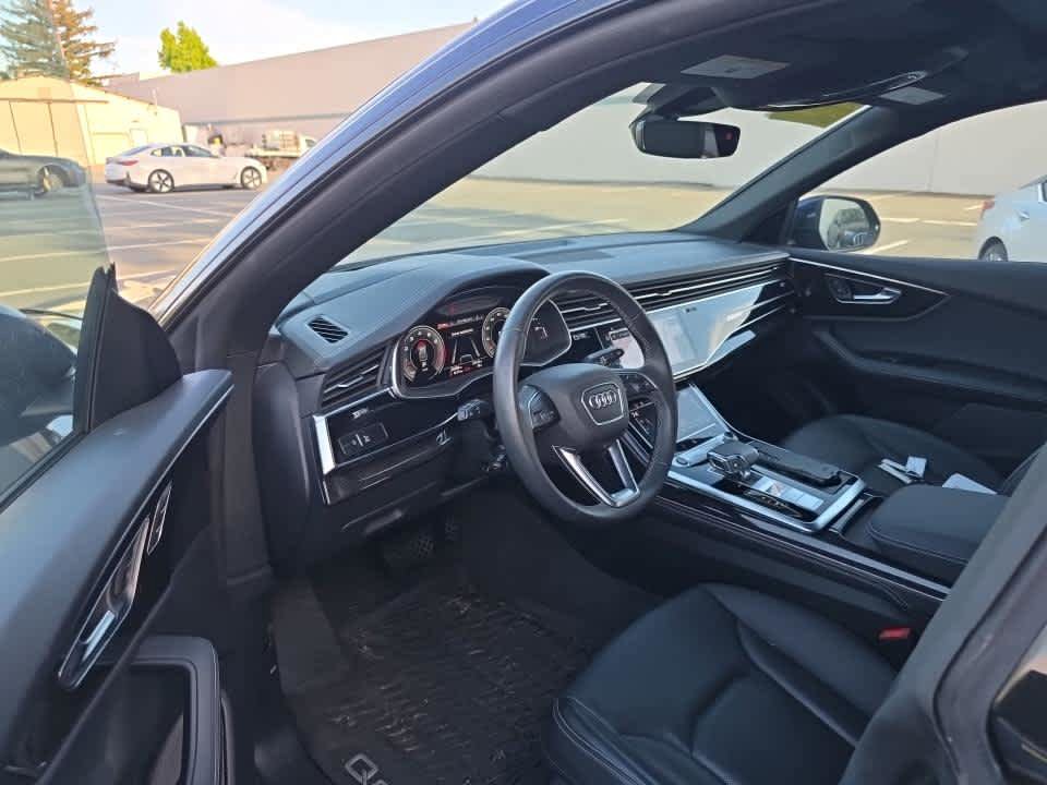Used 2023 Audi Q8 Prestige w/ Prestige Package AWD/4WD image 9