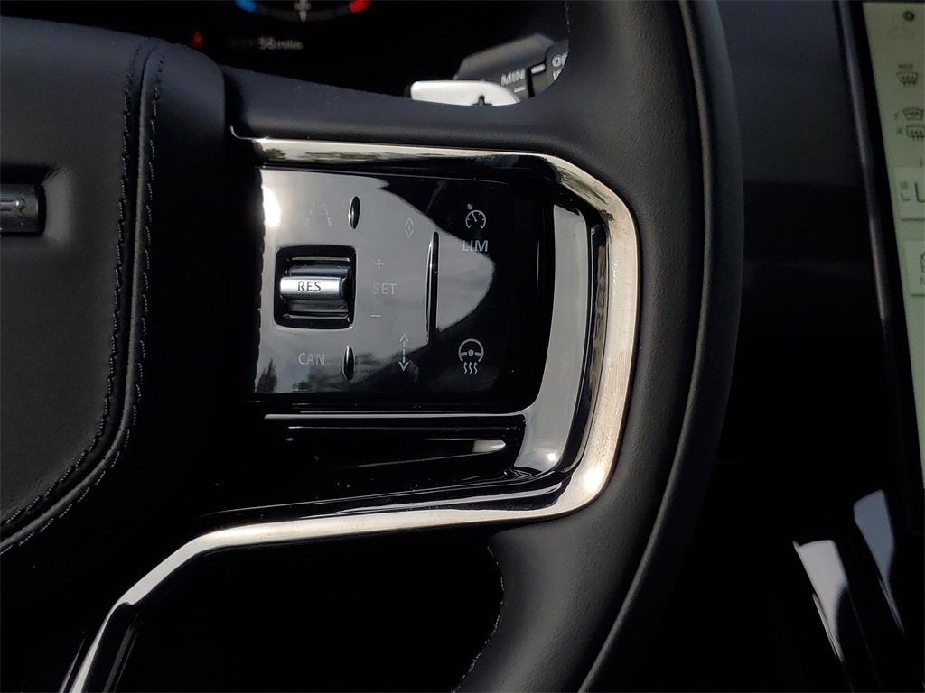 New 2025 Land Rover Range Rover Sport Dynamic SE image 17