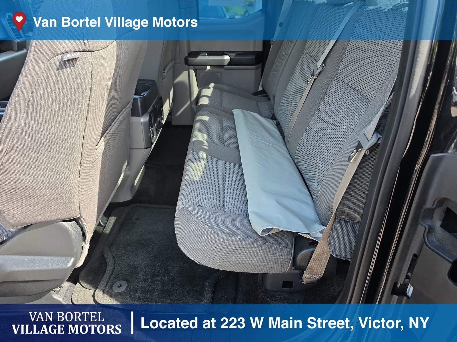 Used 2017 Ford F150 XLT w/ Equipment Group 302A Luxury AWD/4WD image 24