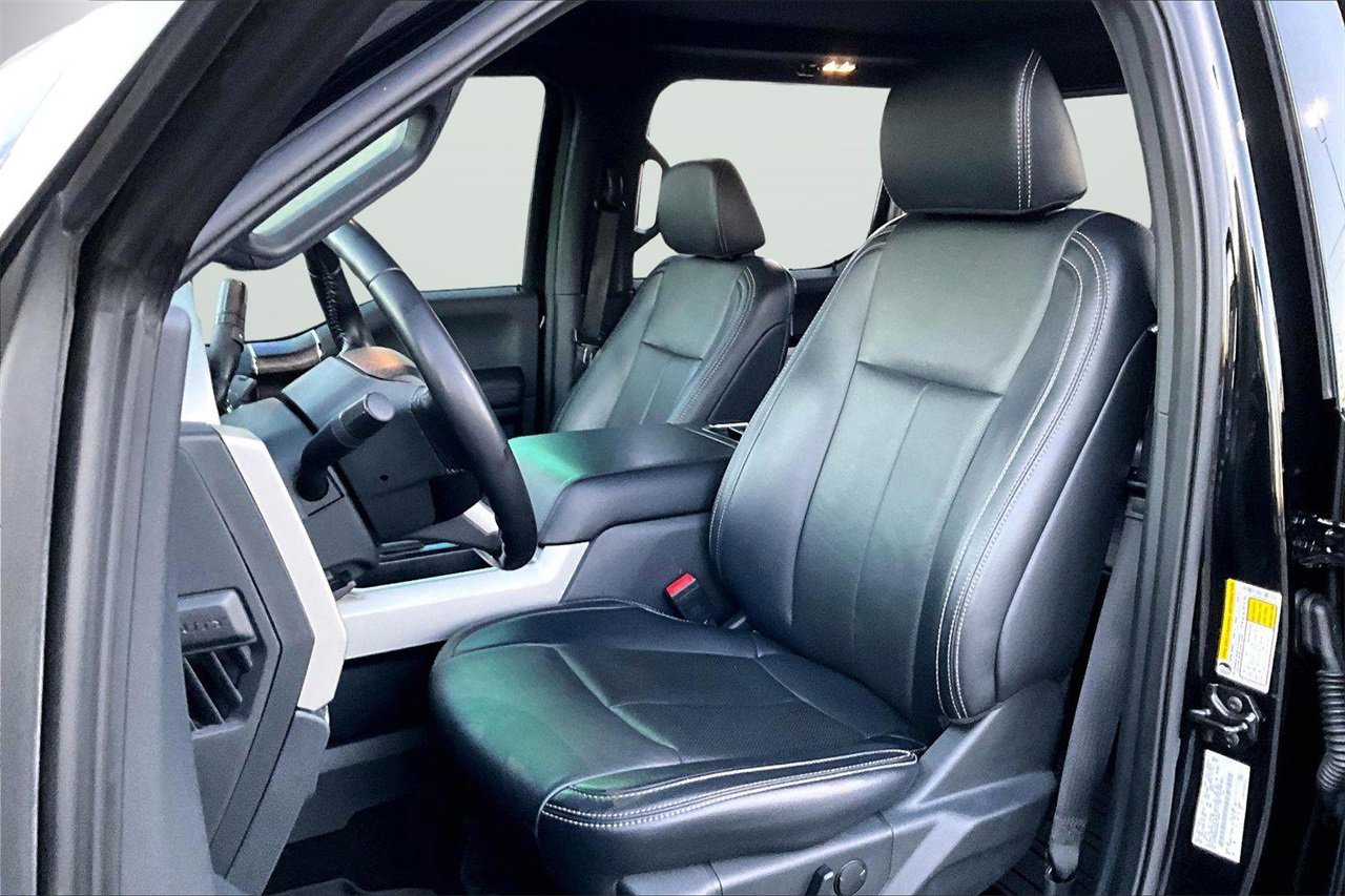 Used 2022 Ford F250 Lariat w/ Tremor Off-Road Package image 22